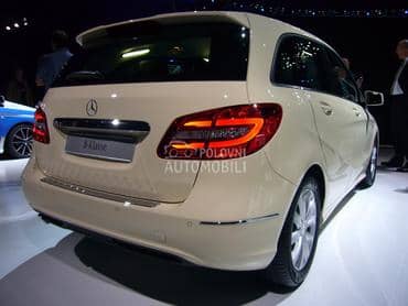 Stop svetla za Mercedes Benz B Klasa, B 160, B 150 ... od 2012. do 2018. god.