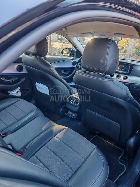 Mercedes Benz E 200 