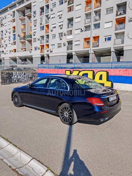 Mercedes Benz E 200 