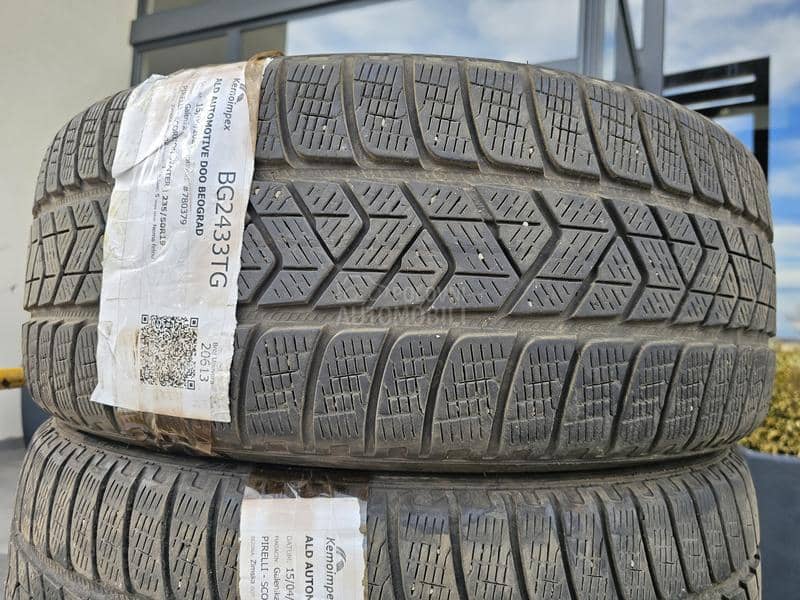 Pirelli 235/50 R19 Zimska