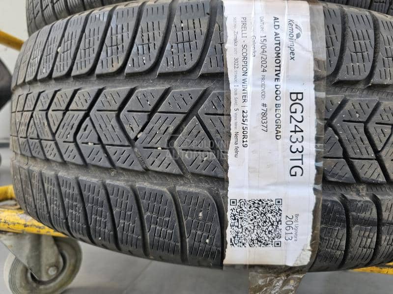 Pirelli 235/50 R19 Zimska