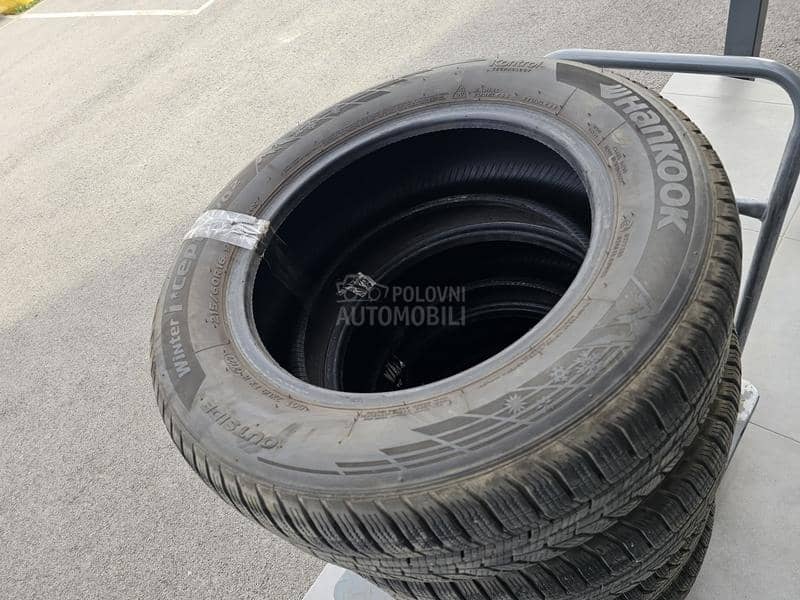 Hankook 215/60 R16 Zimska