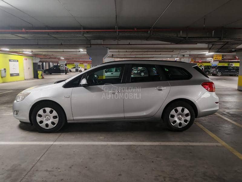 Opel Astra J 1.7 HDI Sport