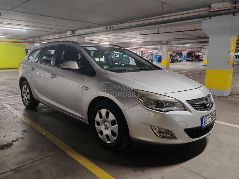 Opel Astra J 1.7 HDI Sport
