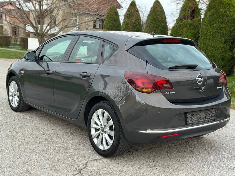 Opel Astra J 1.7cdti