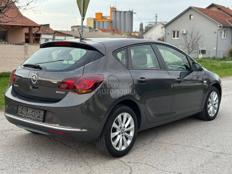 Opel Astra J 1.7cdti