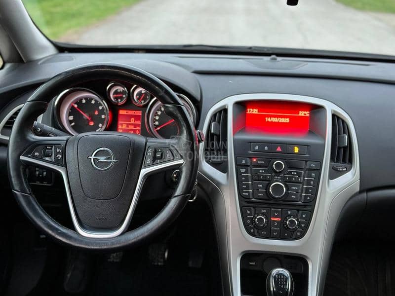 Opel Astra J 1.7cdti