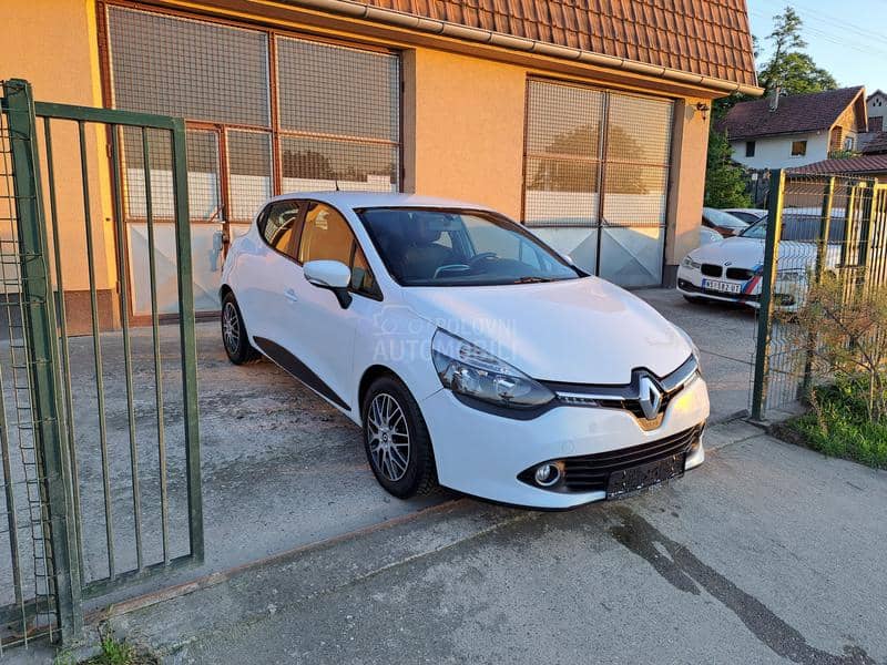 Renault Clio 1.5 P-O-G-L-E-D-A-J