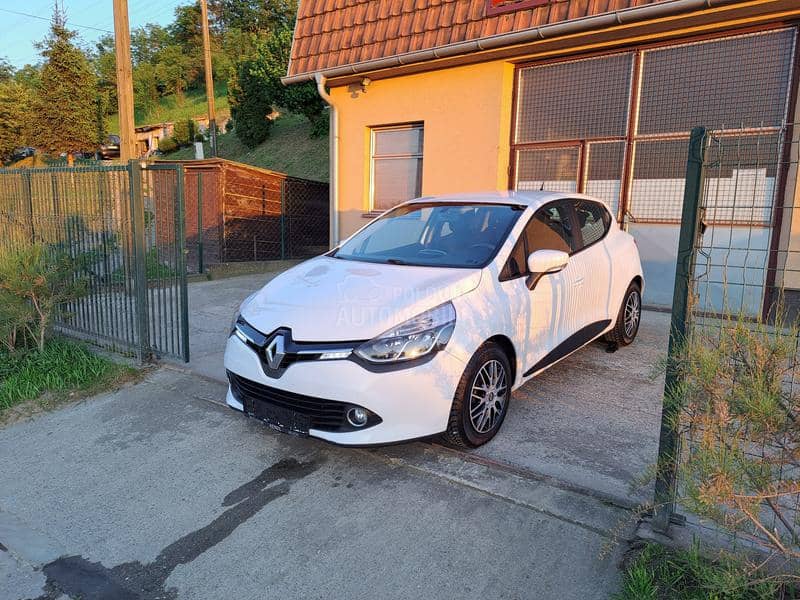 Renault Clio 1.5 P-O-G-L-E-D-A-J