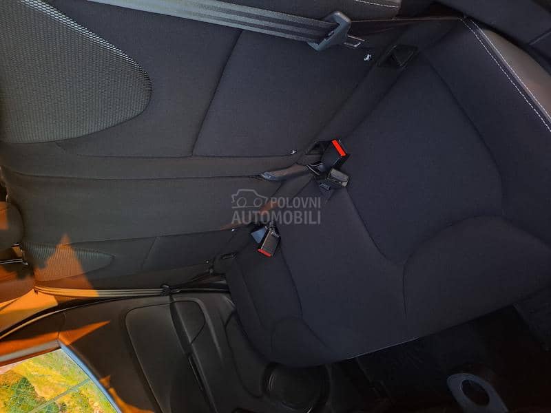 Renault Clio 1.5 P-O-G-L-E-D-A-J