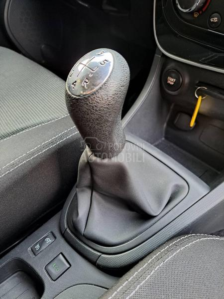Renault Clio 1.5 P-O-G-L-E-D-A-J