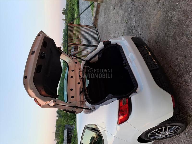 Renault Clio 1.5 P-O-G-L-E-D-A-J