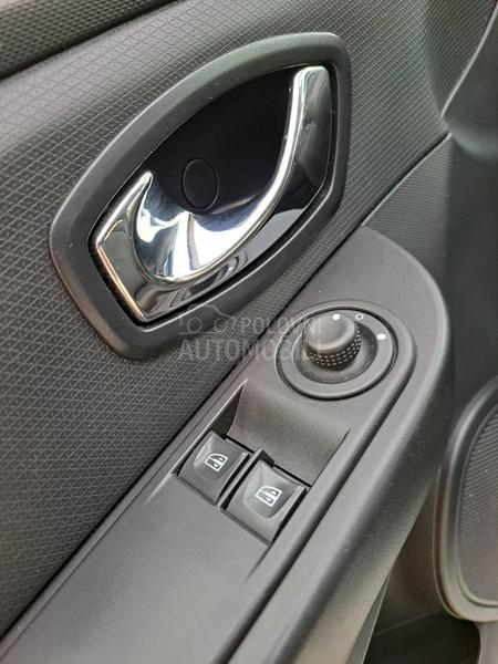 Renault Clio 1.5 P-O-G-L-E-D-A-J