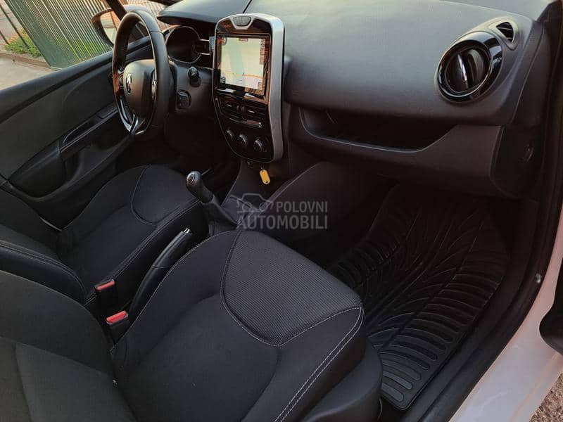 Renault Clio 1.5 P-O-G-L-E-D-A-J