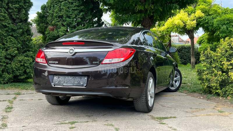Opel Insignia 2.0CDTI