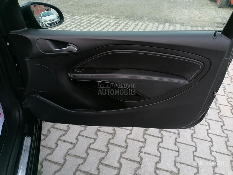 Opel Adam 1.4B SVAJCARSKA