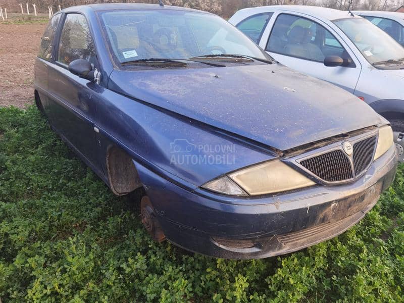 Lancia Ypsilon 2001. god. -  kompletan auto u delovima