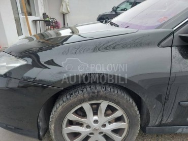 Krilo levo crno NV676 za Renault Laguna od 2007. do 2014. god.