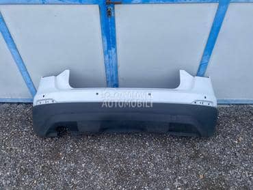 Zadnji Branik za Audi Q2