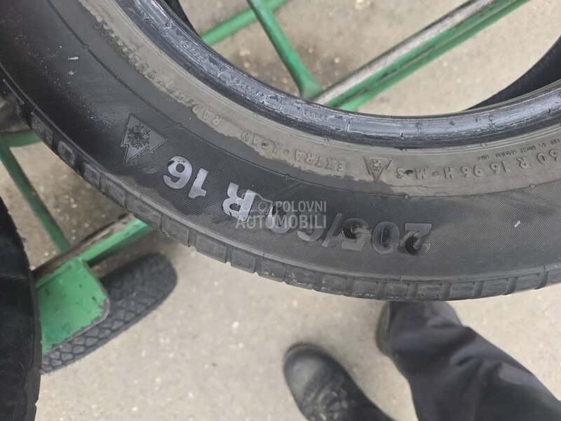 Continental 205/60 R16 Zimska