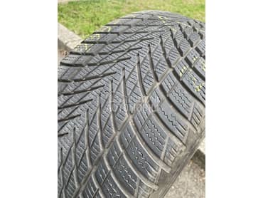 Goodyear 235/45 R18 Zimska