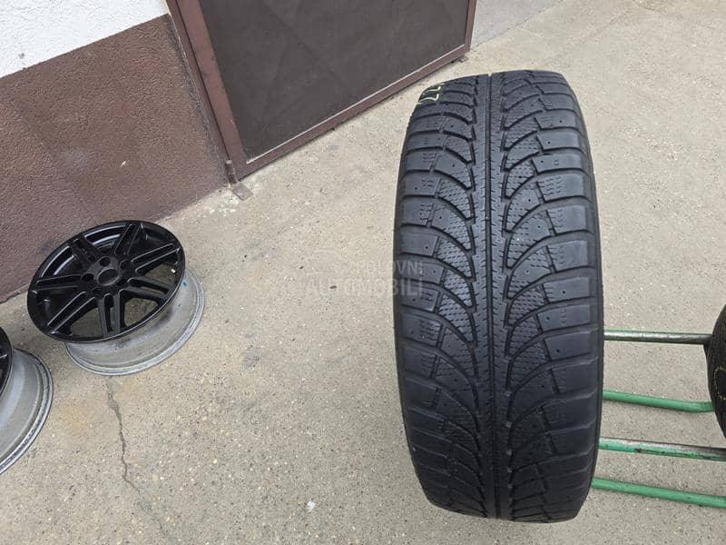 Champiro 225/65 R17 Zimska