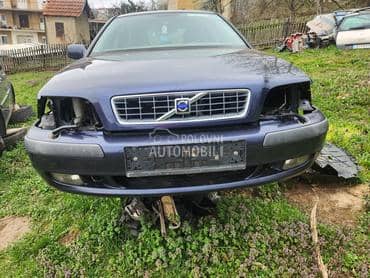 prednji branik za Volvo S40, V40 od 1999. do 2004. god.