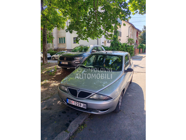 Lancia Ypsilon elephant