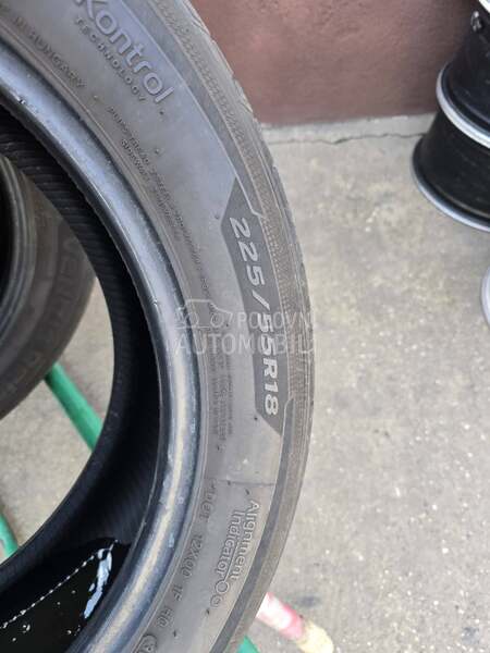 Hankook 225/55 R18 Zimska