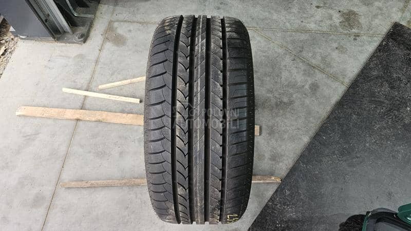 Goodyear 255/40 R18 Letnja