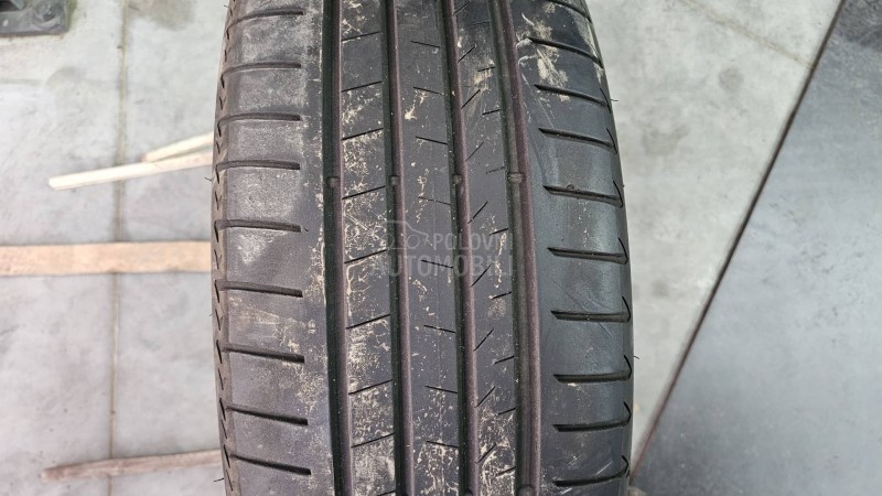 Bridgestone 235/45 R20 Letnja