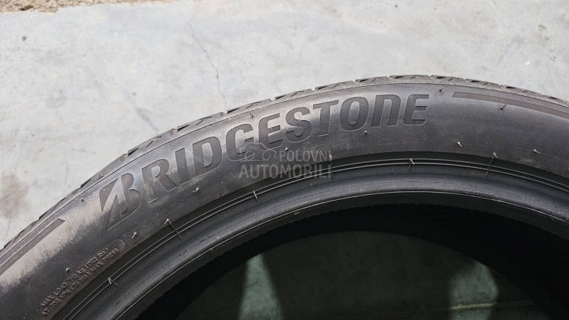 Bridgestone 235/45 R20 Letnja