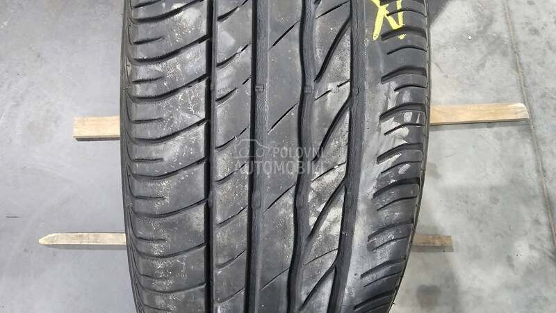 Bridgestone 215/55 R17 Letnja