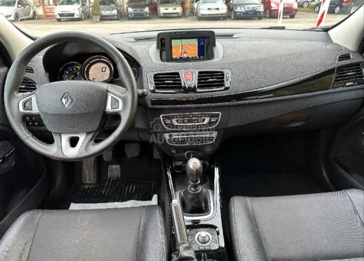Renault Megane 2012. god. -  kompletan auto u delovima