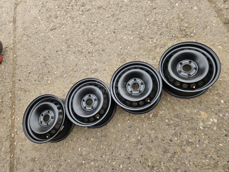 Čelične felne Reno Nisan 5x114,3 15" 5 x 114.3
