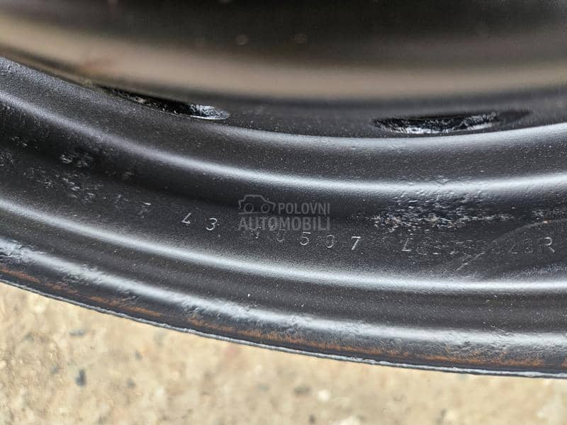 Čelične felne Reno Nisan 5x114,3 15" 5 x 114.3