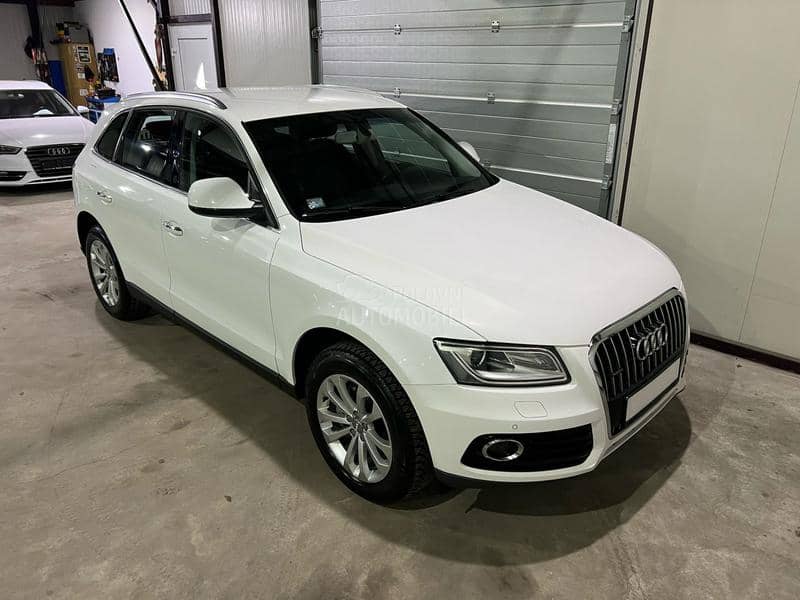 Audi Q5 2,0tdi t o p