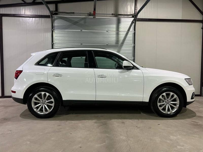 Audi Q5 2,0tdi t o p