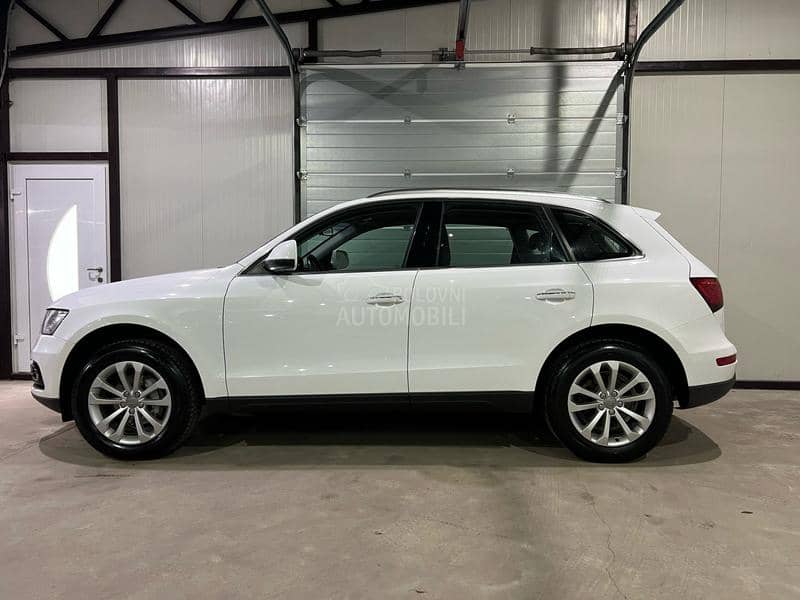 Audi Q5 2,0tdi t o p