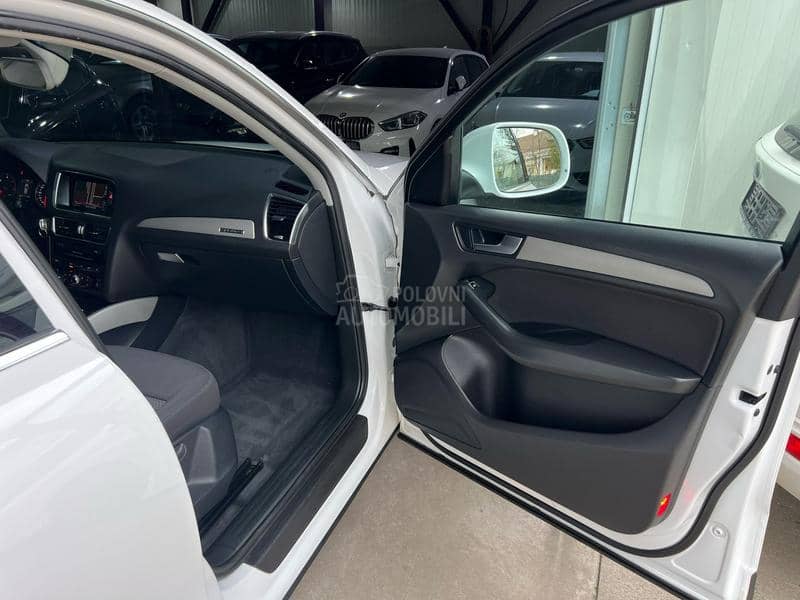Audi Q5 2,0tdi t o p