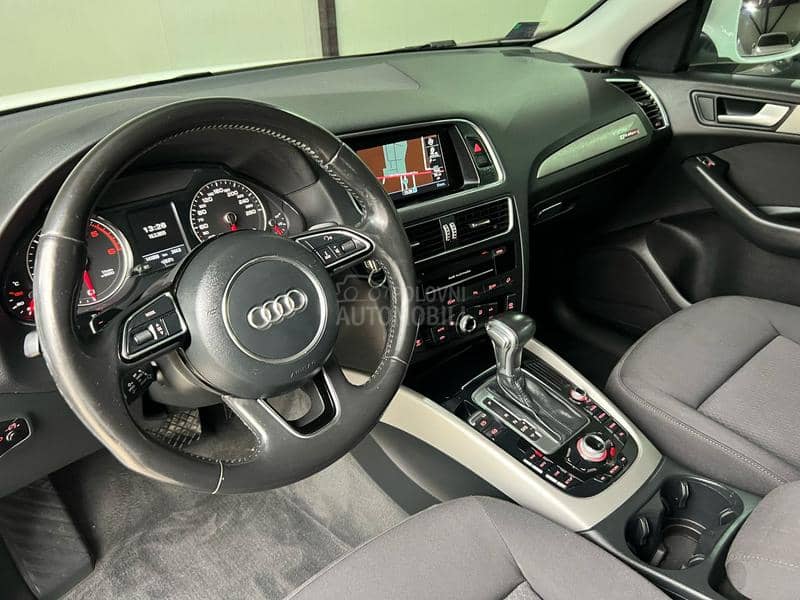 Audi Q5 2,0tdi t o p