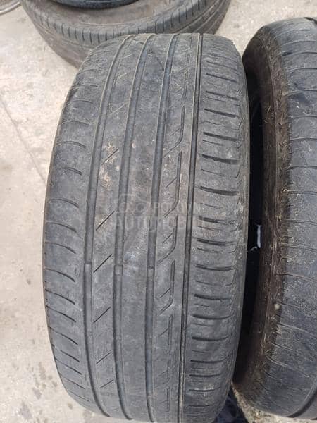 Bridgestone 215/55 R17 Letnja