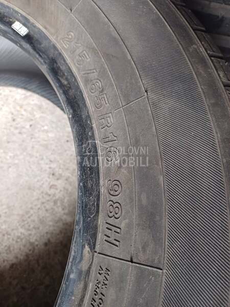 Yokohama 215/65 R16 Letnja
