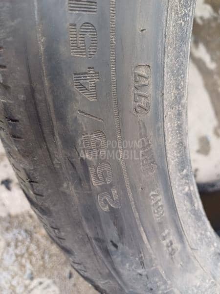 Dunlop 255/45 R20 Zimska