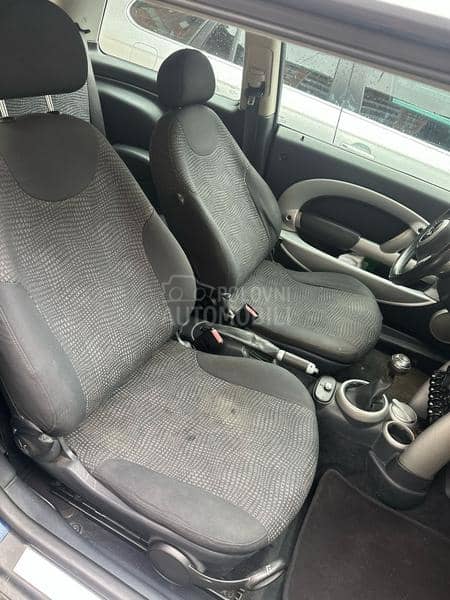 MINI Cooper 1.6i