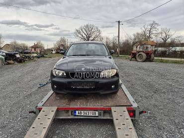 E87 Delovi hauba branik farovi za BMW Serija 1 od 2004. do 2007. god.