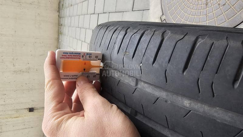 Continental 235/45 R18 Letnja