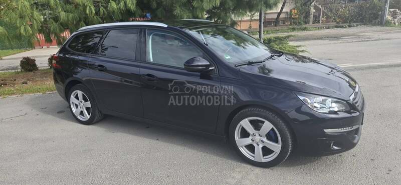 Peugeot 308 P A N O/ K A M E R A