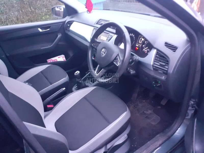 Škoda Fabia 2015. god. -  kompletan auto u delovima