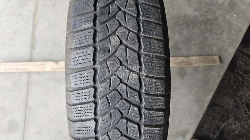 Firestone 185/65 R15 Zimska
